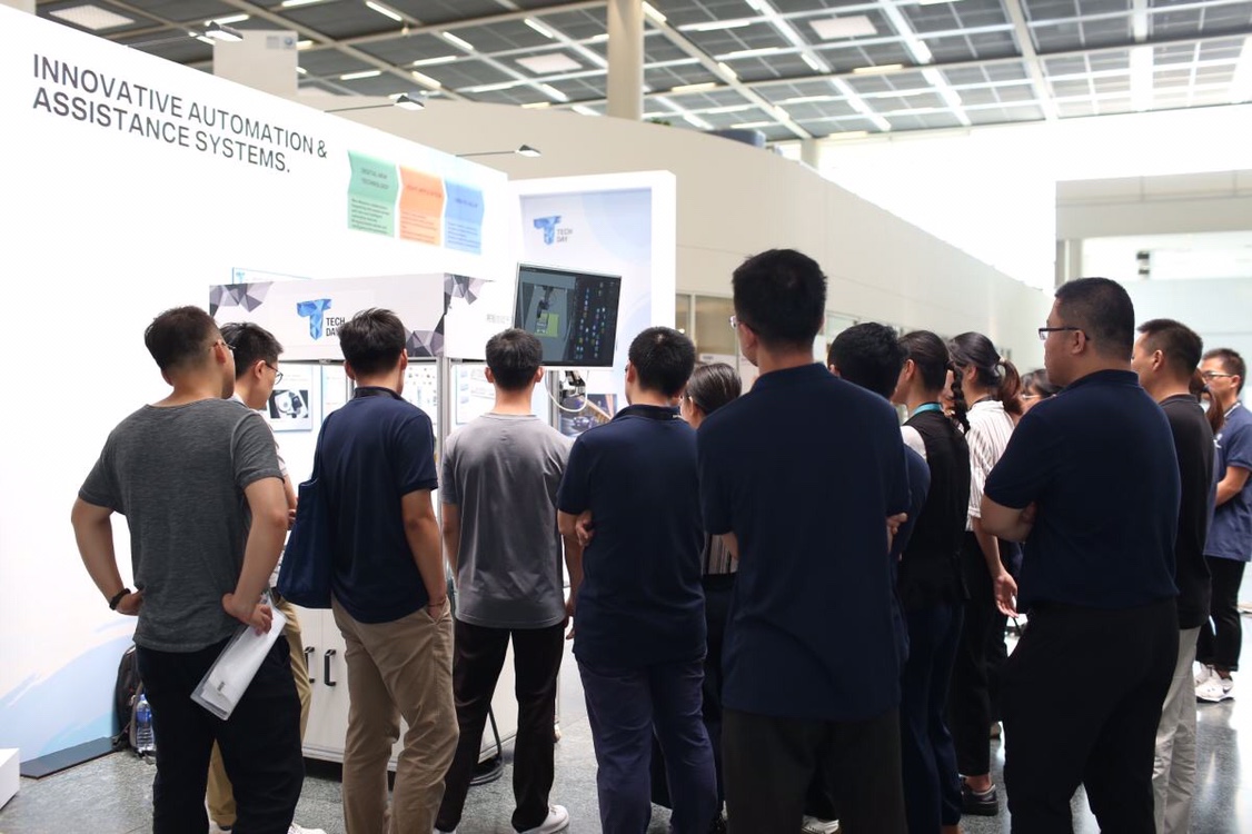 梅卡曼德受邀參加寶馬TechDay活動(dòng),榮獲TECHATHON AWARD獎(jiǎng) 梅卡曼德受邀參加寶馬TechDay活動(dòng),榮獲TECHATHON AWARD獎(jiǎng)